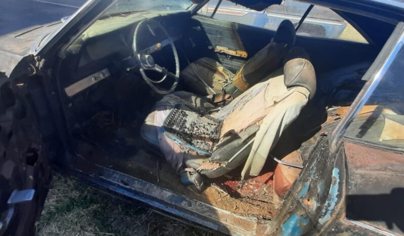 
								1966 Chevy Impala project full									