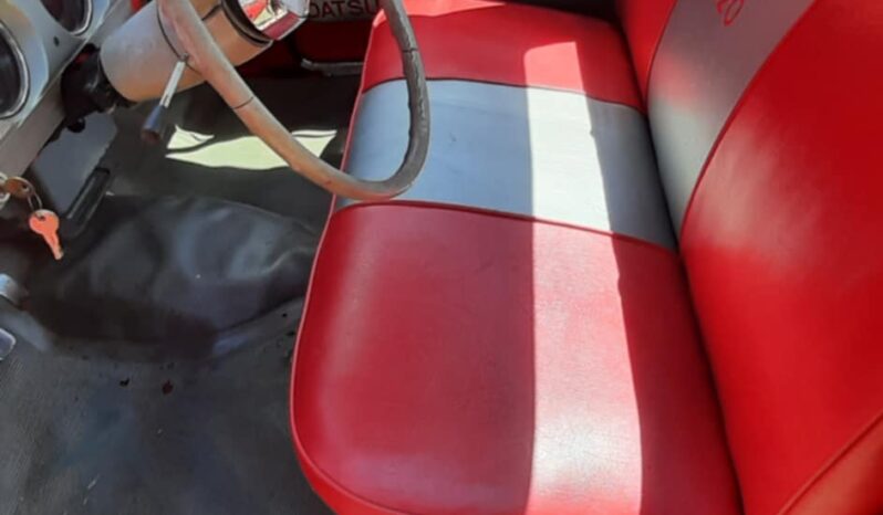 
								1963 Datsun 320 Pickup full									