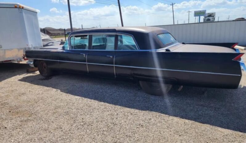 
								1964 Cadillac Limousine full									