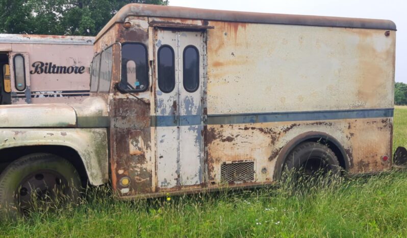 
								1965 Ford Milk Truck full									