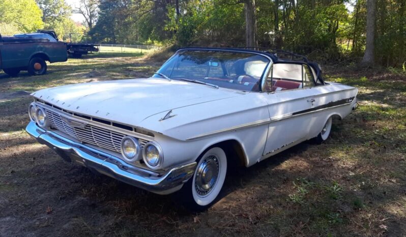 
								1961 Chevy Impala Convertible full									