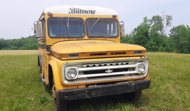 
								1965 Chevy c60 Milk Truck full									