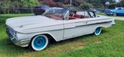 
										1961 Chevy Impala Convertible full									