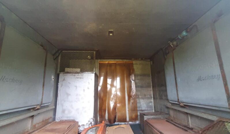 
								1965 Chevy c60 Milk Truck full									