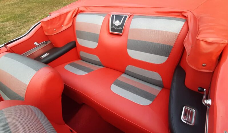 
								1958 Chevy Impala Convertible full									