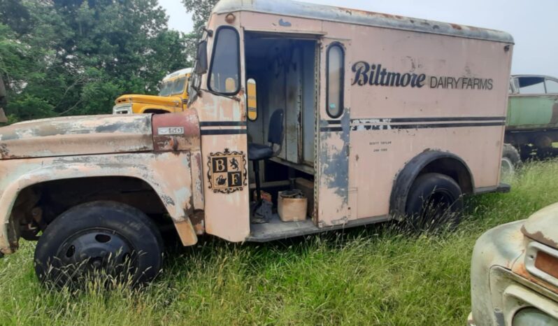 
								1965 c50 Milk Truck full									