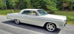
										1964 Chevy Impala Super Sport full									