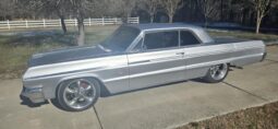
										1964 Chevy Impala Super Sport full									