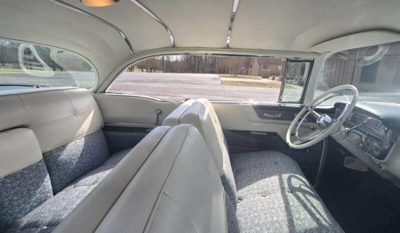 
								1965 Cadillac Series 62 full									