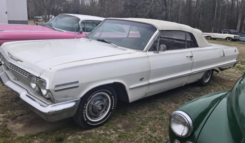 
								1963 Chevrolet Impala Super Sport Convertible full									