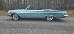 
										1961 Chevrolet Impala Convertible full									