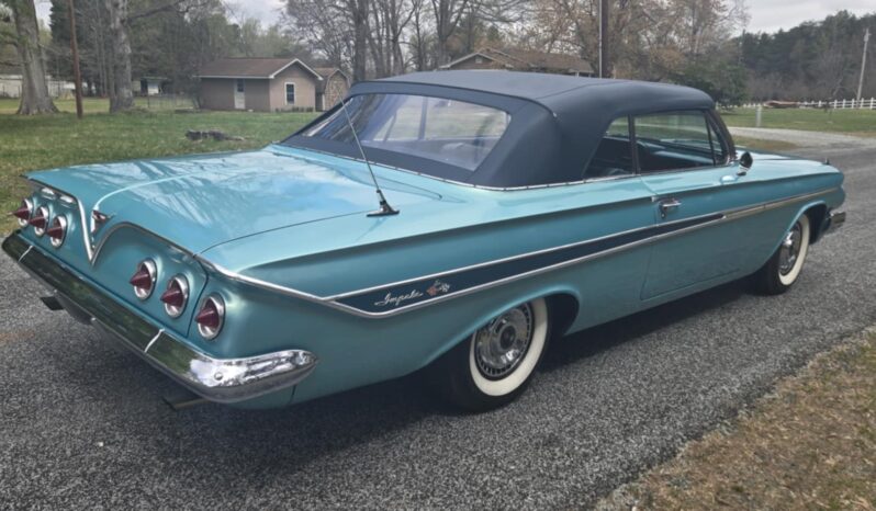 
								1961 Chevrolet Impala Convertible full									