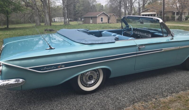 
								1961 Chevrolet Impala Convertible full									