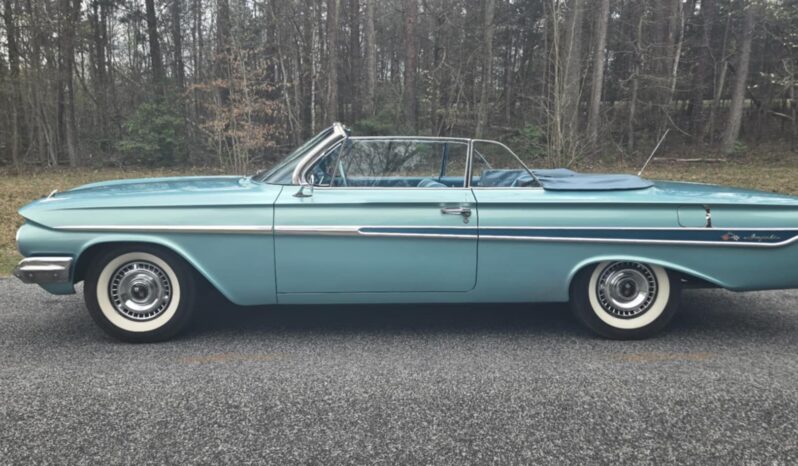 
								1961 Chevrolet Impala Convertible full									