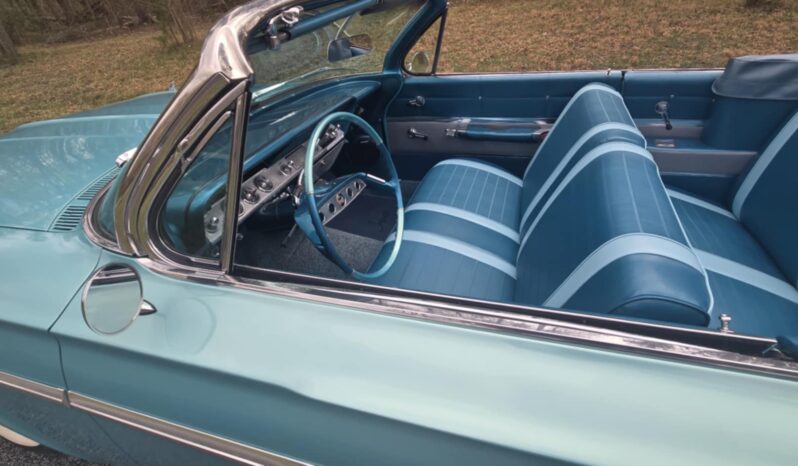 
								1961 Chevrolet Impala Convertible full									