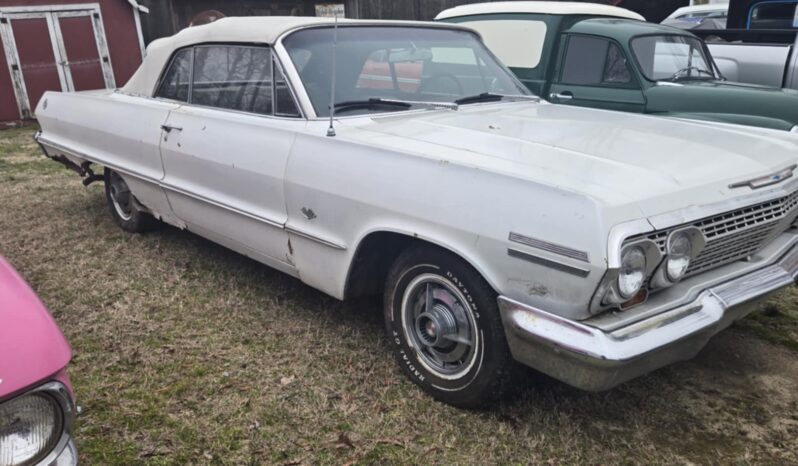 
								1963 Chevrolet Impala Super Sport Convertible full									