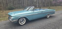 
										1961 Chevrolet Impala Convertible full									