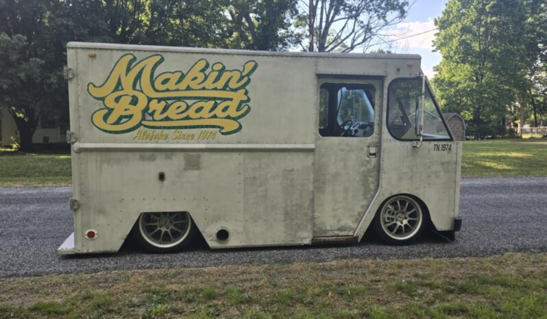 
								1966 Aluminum Shorty Panel Van full									