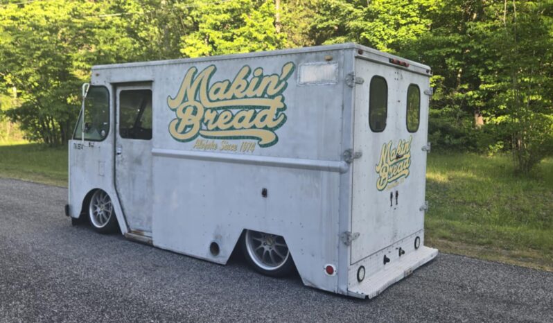 
								1966 Aluminum Shorty Panel Van full									