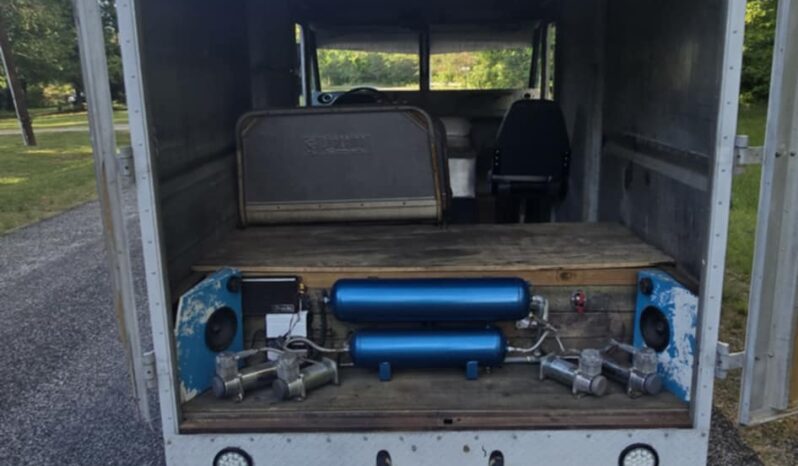 
								1966 Aluminum Shorty Panel Van full									