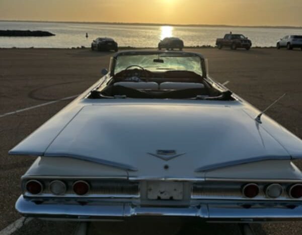 
								1960 Chevrolet Impala Convertible full									