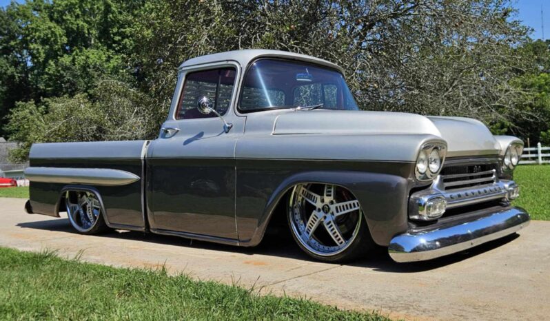 
								1958 Chevrolet Apache full									