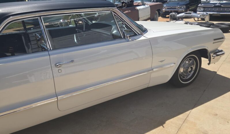 
								1963 Chevrolet Impala Super Sport full									