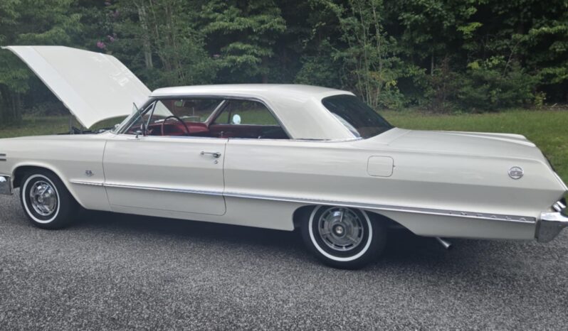 
								1963 Chevrolet Impala Super Sport full									