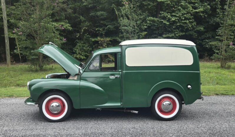 
								1957 Morris Minor full									
