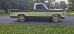 
										1972 Chevrolet C10 full									