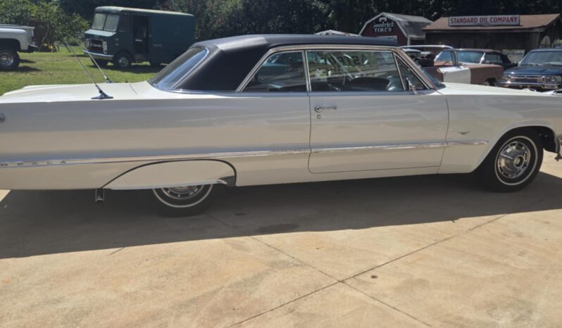 
								1963 Chevrolet Impala Super Sport full									