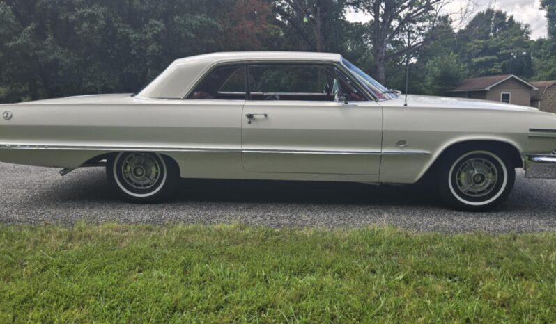 
								1963 Chevrolet Impala Super Sport full									