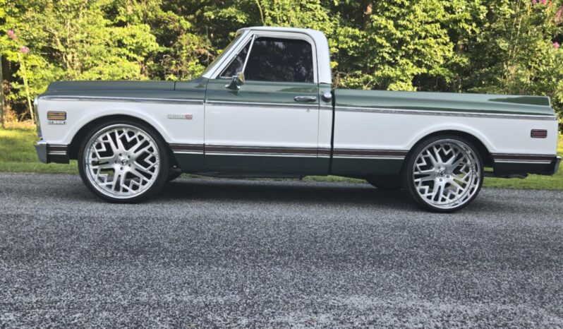 
								1972 Chevrolet C10 full									