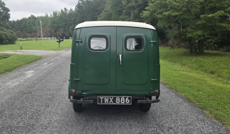 
								1957 Morris Minor full									