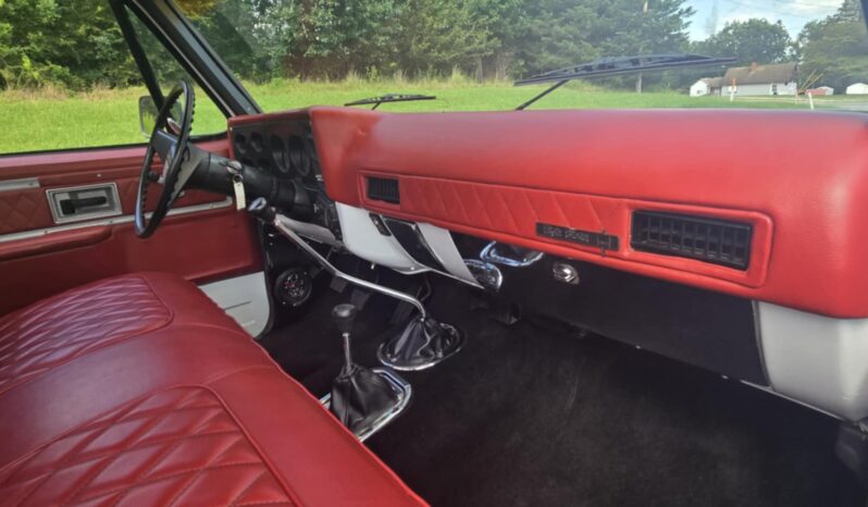 
								1979 GMC Pickup full									