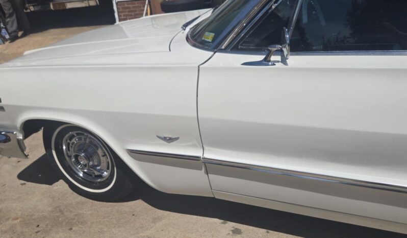 
								1963 Chevrolet Impala Super Sport full									