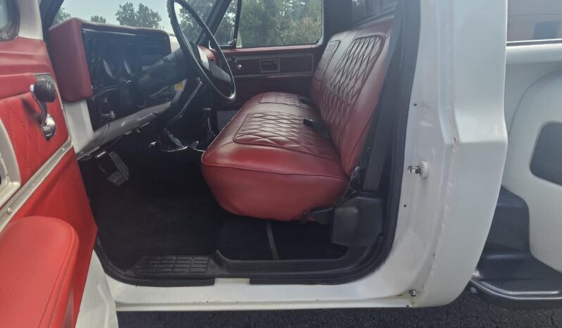 
								1979 GMC Pickup full									