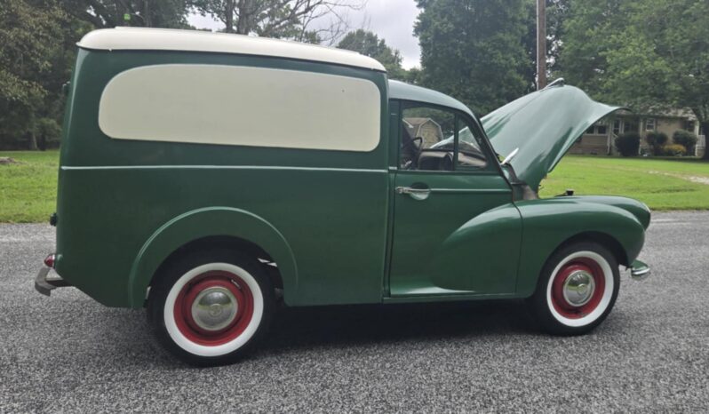 
								1957 Morris Minor full									
