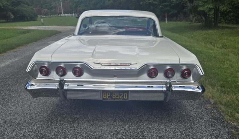 
								1963 Chevrolet Impala Super Sport full									