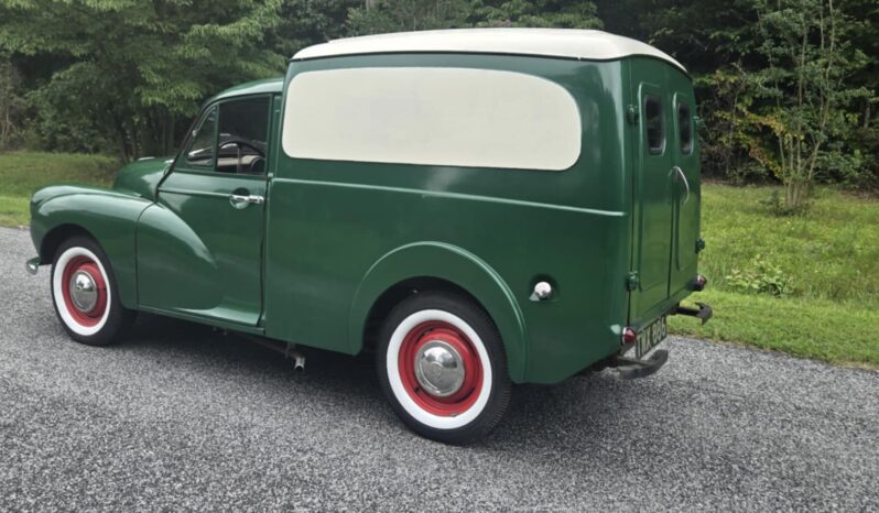 
								1957 Morris Minor full									
