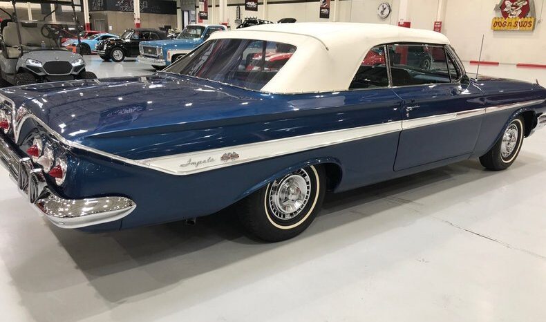 
								1961 Chevrolet Impala Convertible full									