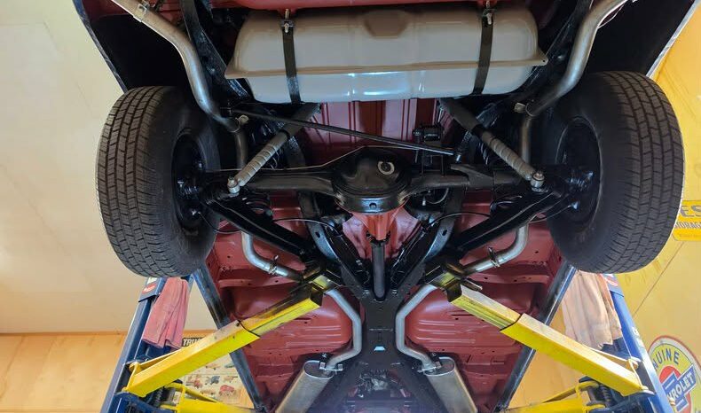 
								1961 Chevrolet Impala Convertible full									