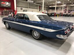 
										1961 Chevrolet Impala Convertible full									