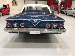 
										1961 Chevrolet Impala Convertible full									