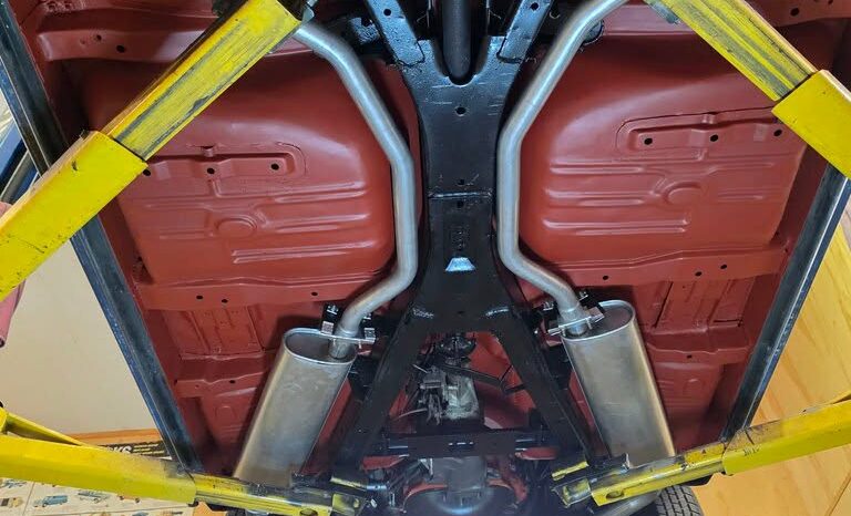 
								1961 Chevrolet Impala Convertible full									