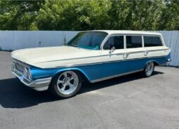 
										1961 Chevrolet Parkwood full									