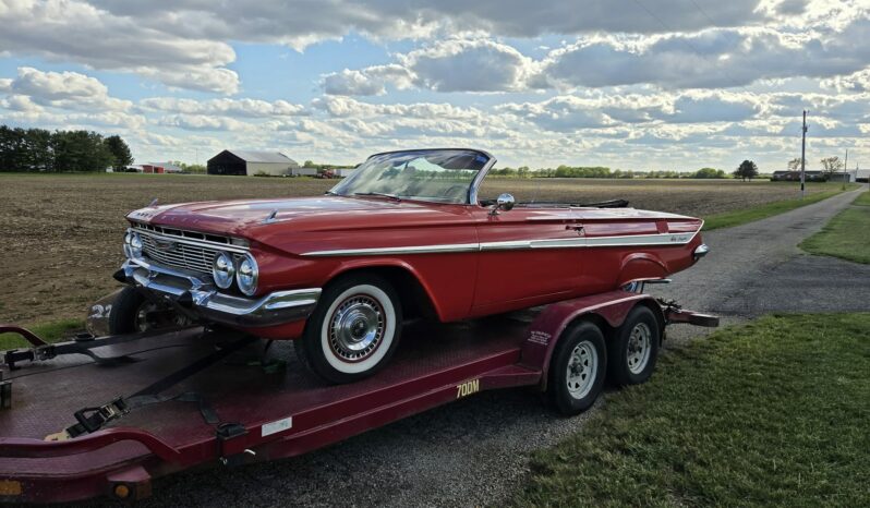
								1961 Chevrolet Impala Convertible full									