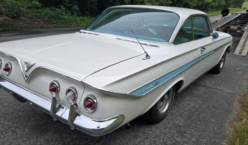 
								1961 Chevrolet Impala full									