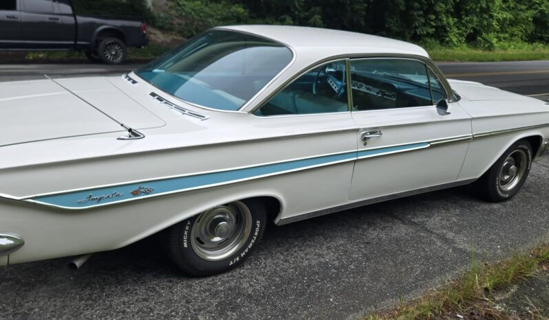 
								1961 Chevrolet Impala full									