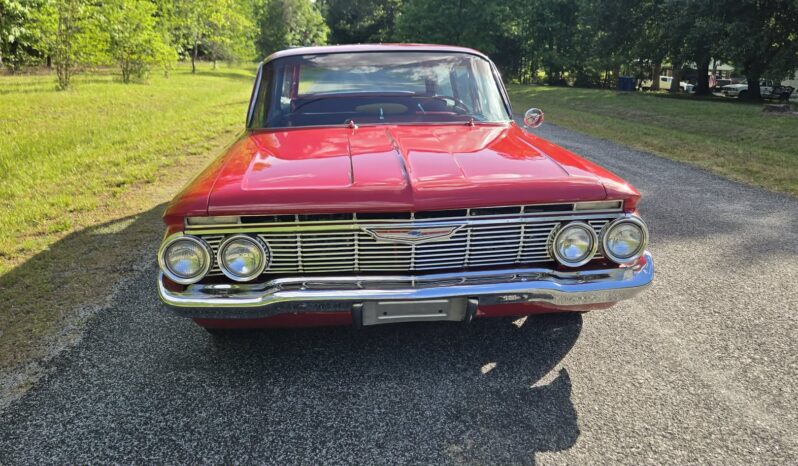
								1961 Chevrolet Parkwood full									